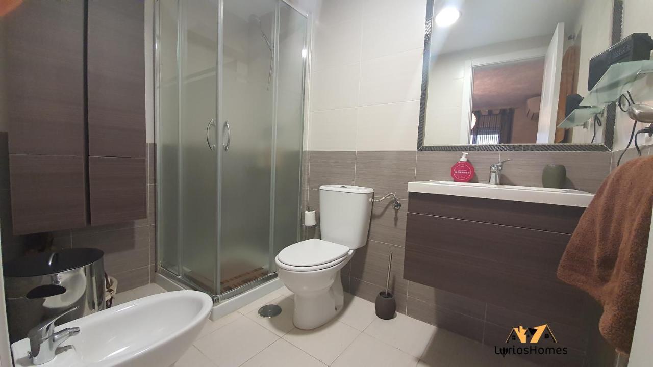 Lyrioshomes Beach Roquetas De Mar , Piscina Y Parque Infantil Luaran gambar